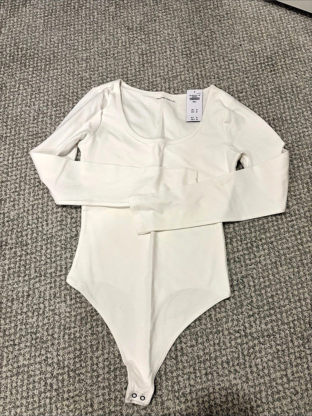 Abercrombie & Fitch Long Sleeve Scoop Bodysuit White Small NWT
